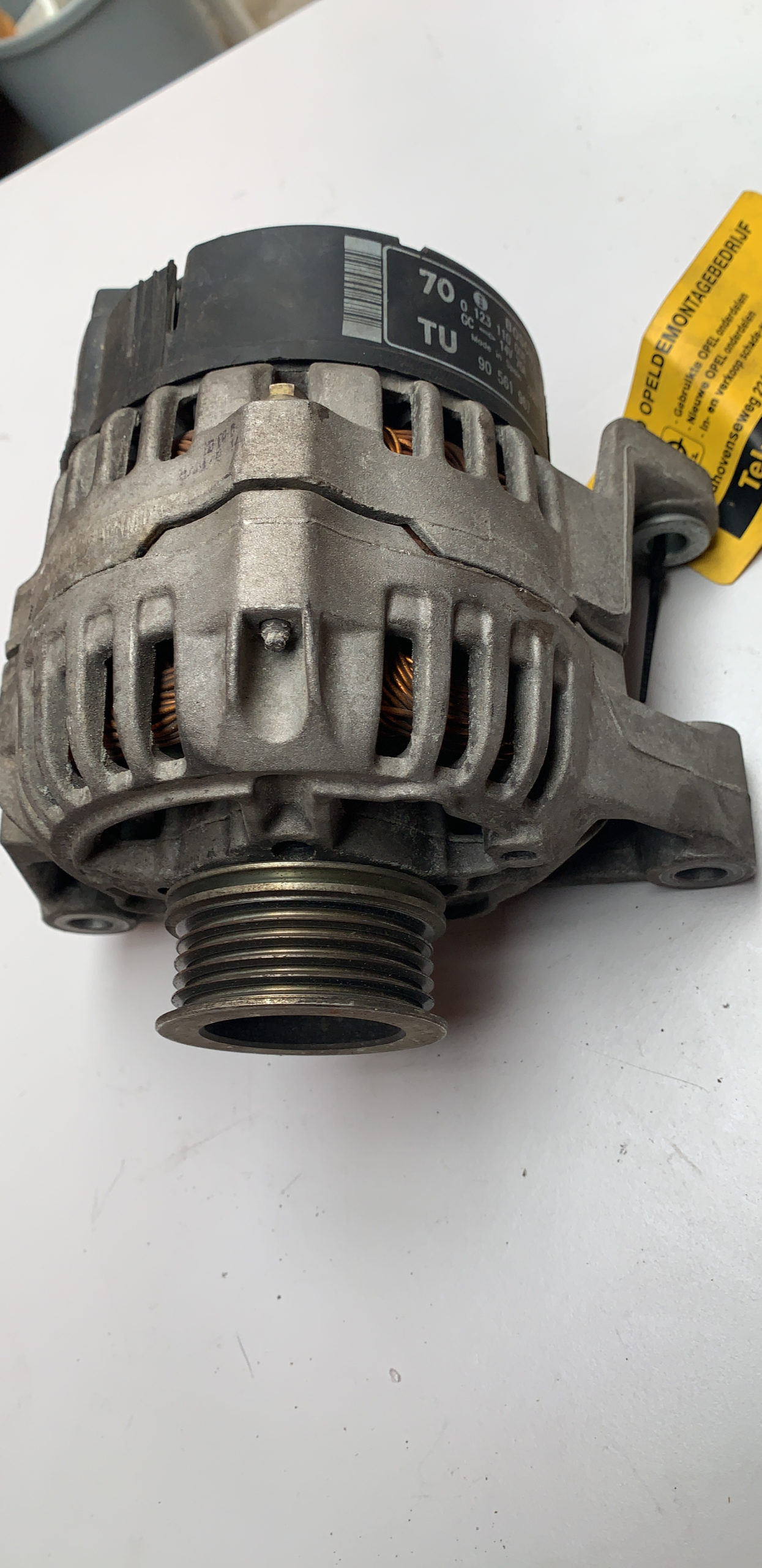 Alternator Dynamo lichtmaschine Bosch 0123110008