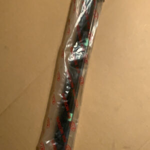 832203E000 W/STRIP RR DR BELT O/S R (b19)