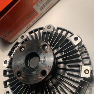 Clutch cooling fan 252374A100 - used (b23)